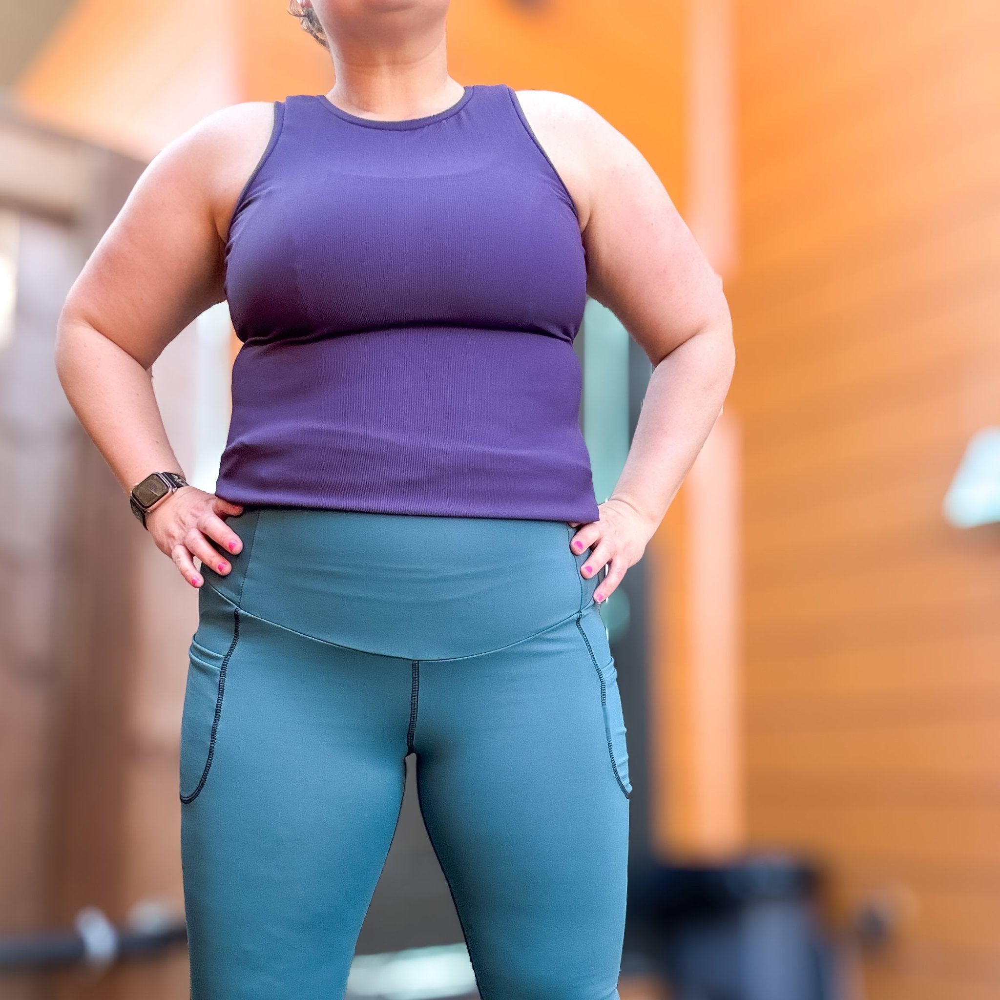 short length tank top